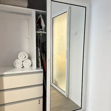 Apartament Monique's 2 *