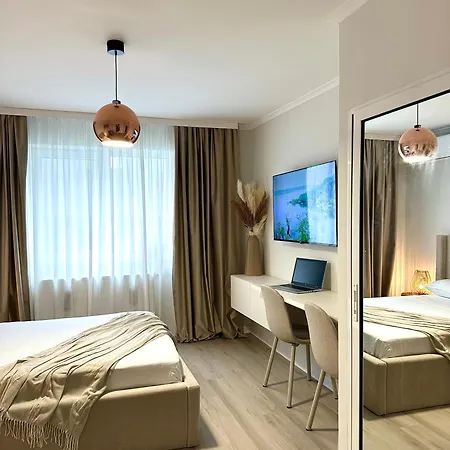 Apartament Monique's 2 *