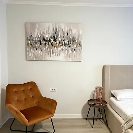 Monique's 2 Apartament *