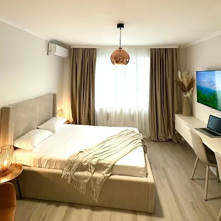 Monique's 2 Apartament *