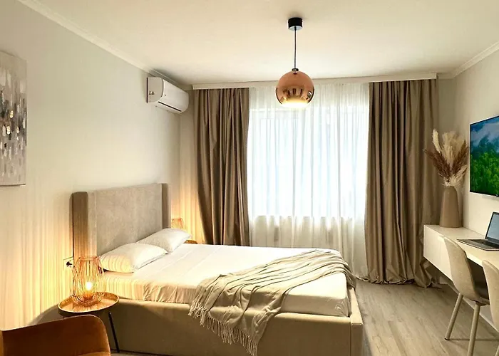 Monique's 2 * Temešvár